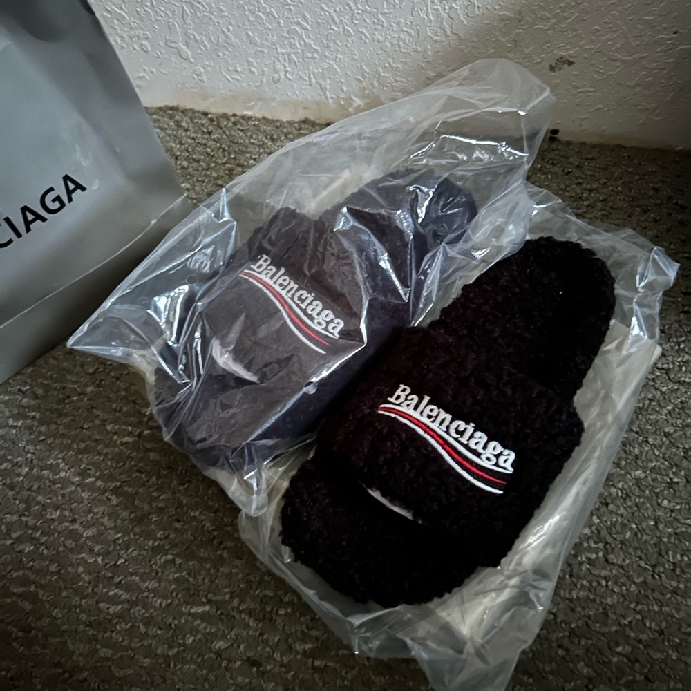 Balenciaga Black Textured Slides